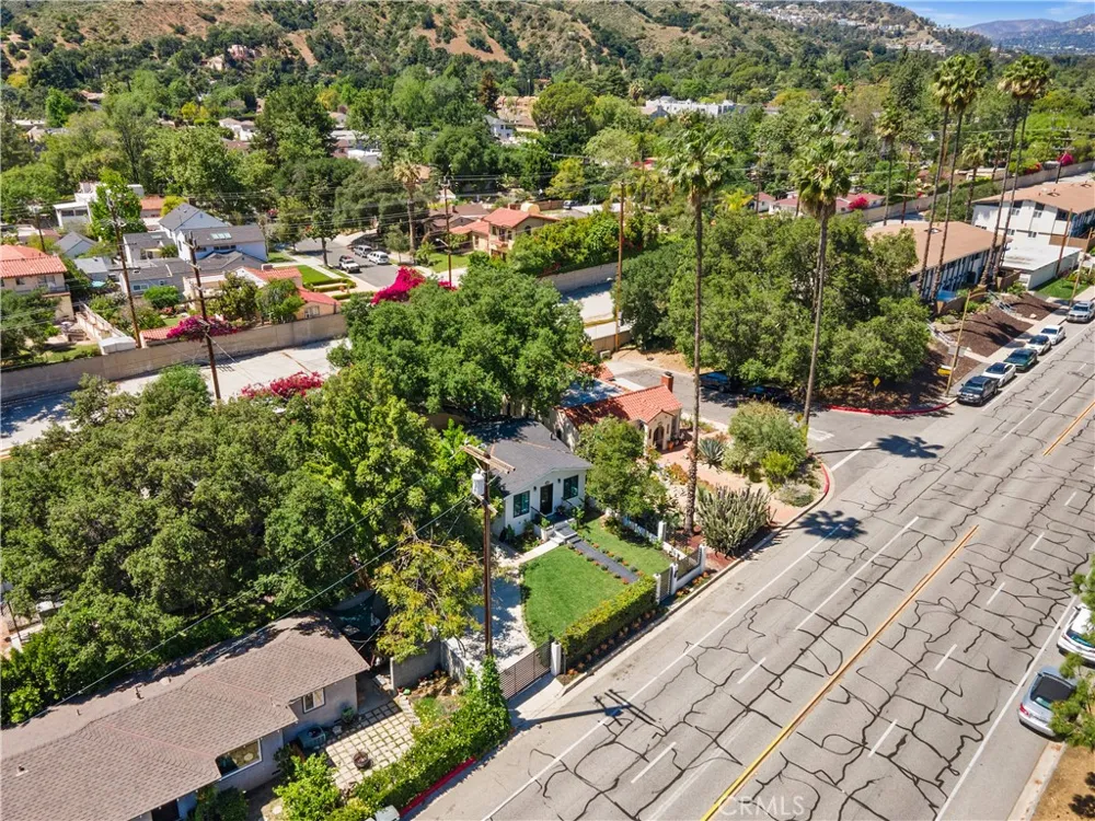 2427 Verdugo Glendale, CA 91208
