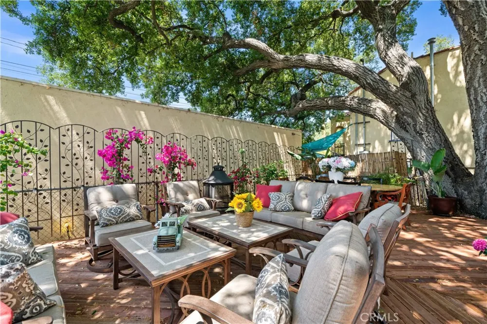 2427 Verdugo Glendale, CA 91208