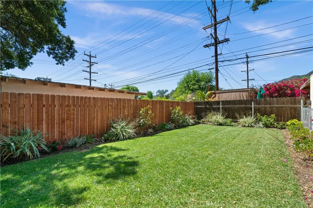 2427 Verdugo Glendale, CA 91208