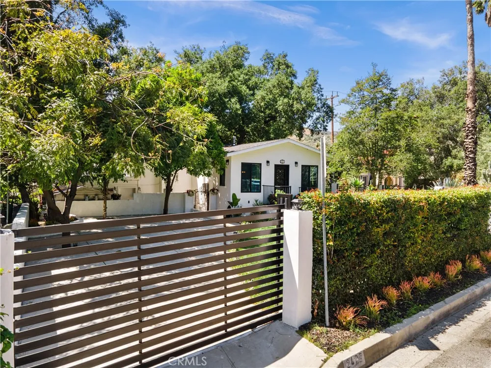 2427 Verdugo Glendale, CA 91208