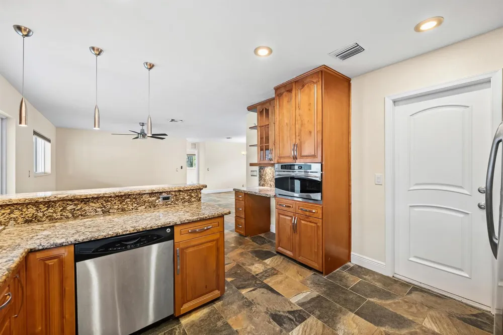 6981 SW 1ST COURT Margate, FL 33068