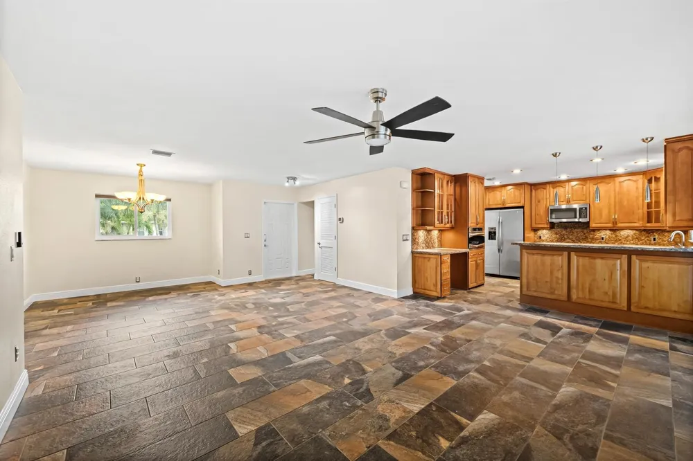 6981 SW 1ST COURT Margate, FL 33068