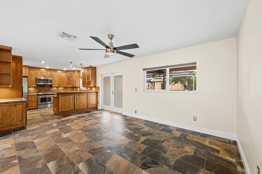 6981 SW 1ST COURT Margate, FL 33068