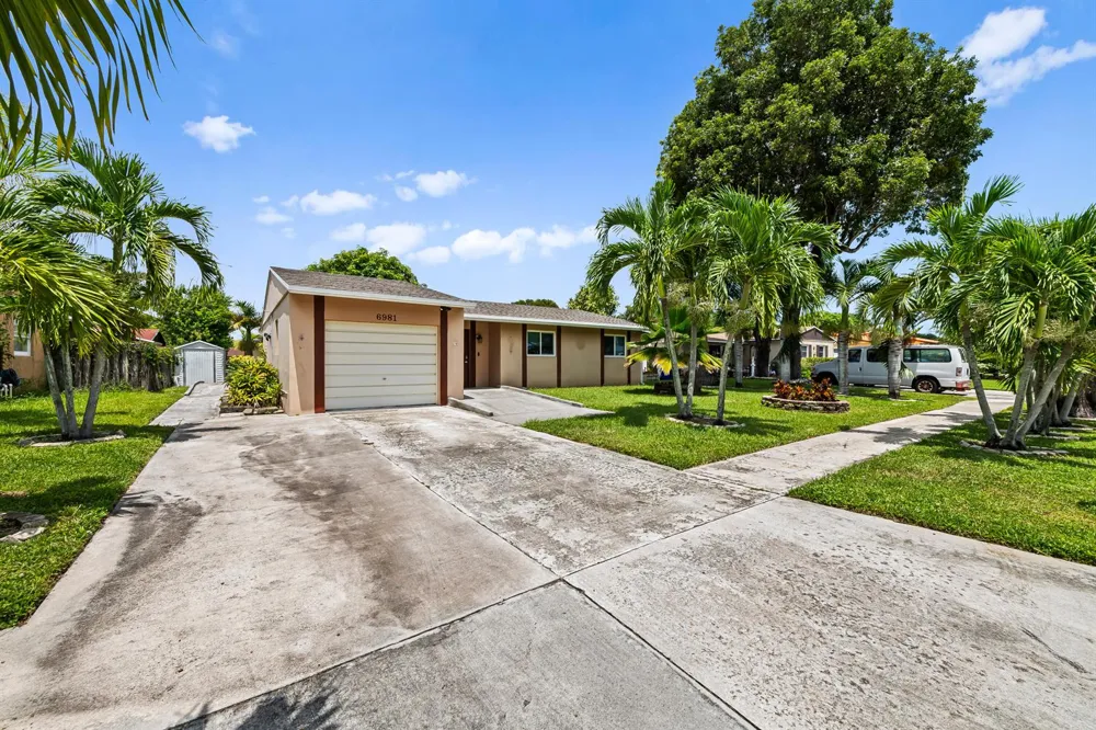 6981 SW 1ST COURT Margate, FL 33068