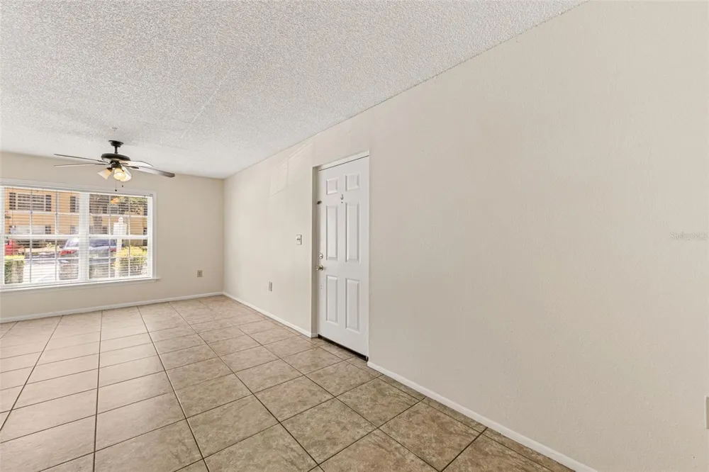 2035 DIXIE BELLE DRIVE #2035M Orlando, FL 32812