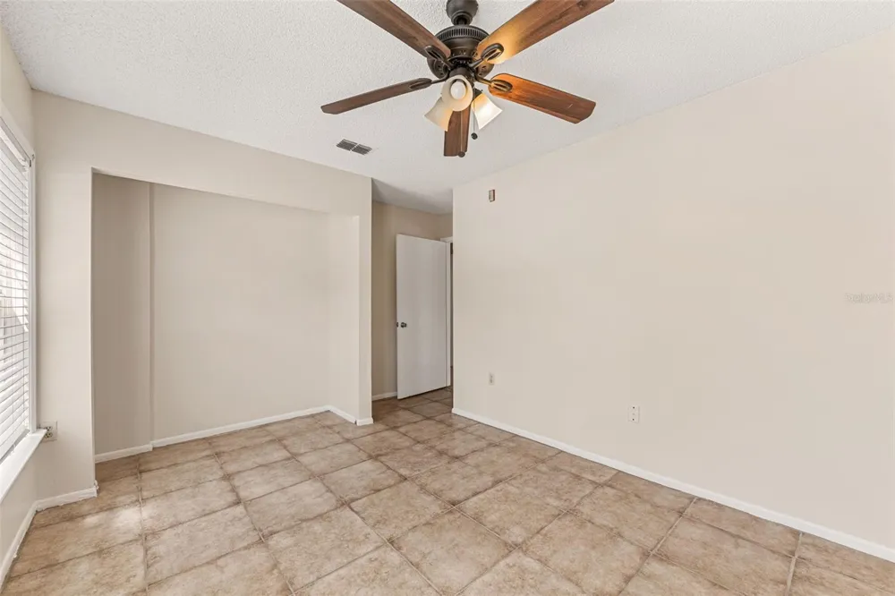2035 DIXIE BELLE DRIVE #2035M Orlando, FL 32812