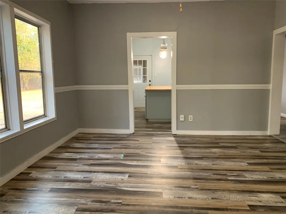 915 2nd Street Graham, TX 76450
