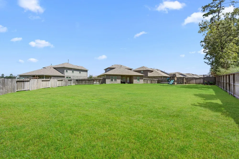 14161 Redwood Forest Trail Conroe, TX 77384