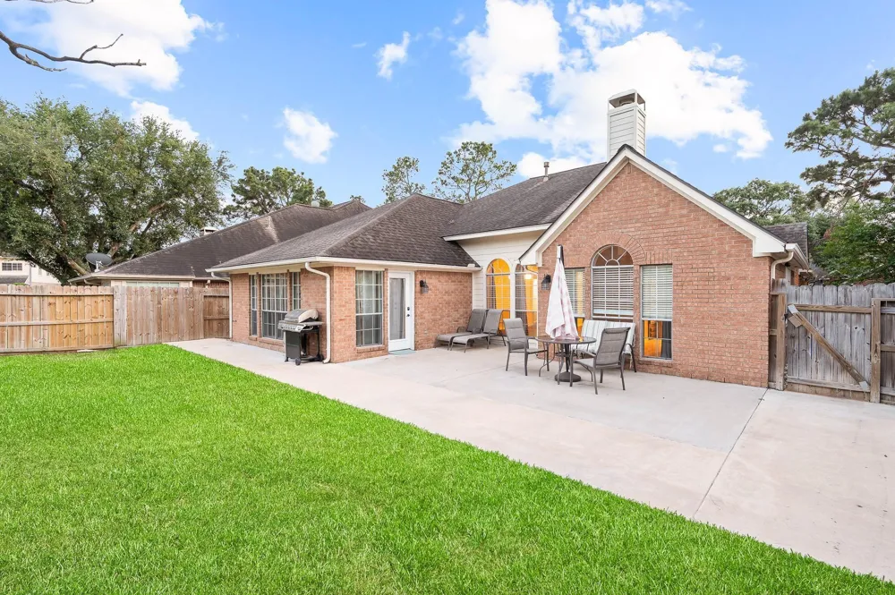 7624 Lone Meadow Court Houston, TX 77095