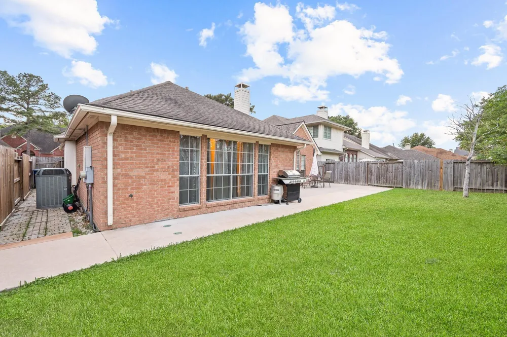 7624 Lone Meadow Court Houston, TX 77095