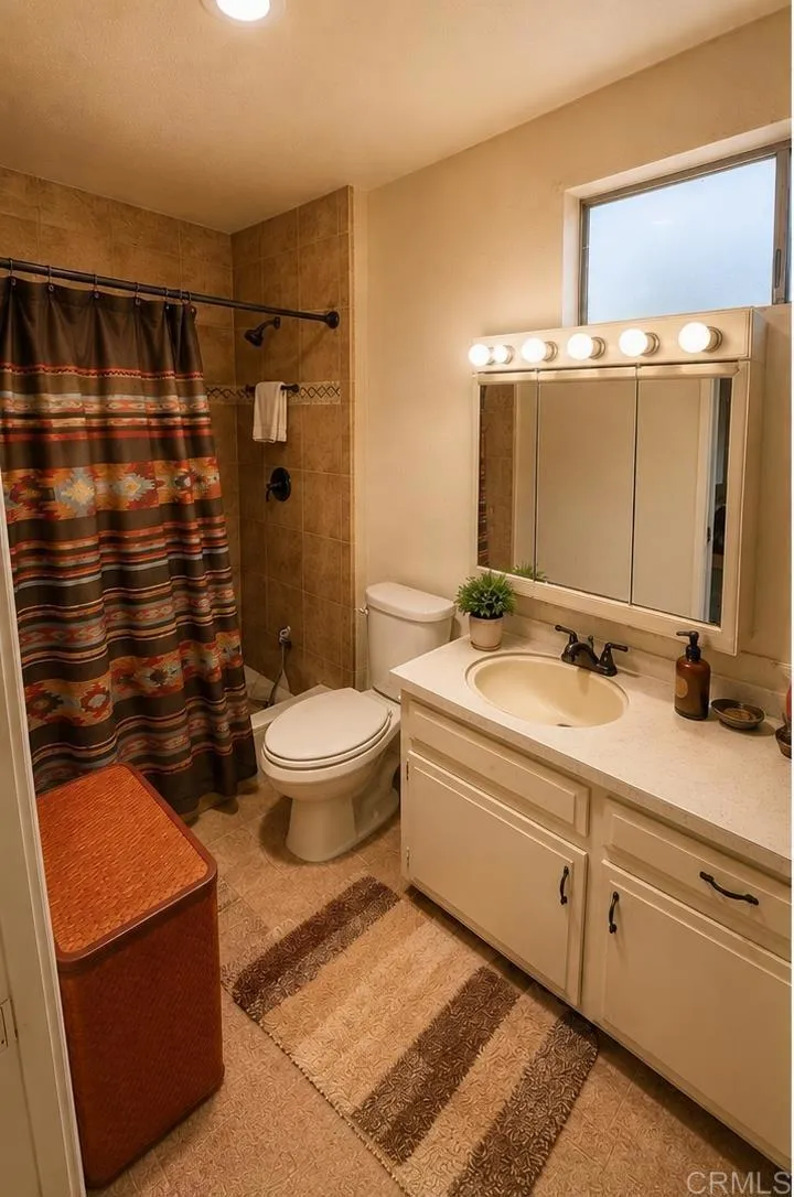 11556 Bridle Path Lane Lakeside, CA 92040