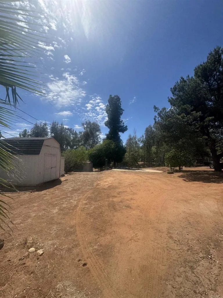 11556 Bridle Path Lane Lakeside, CA 92040