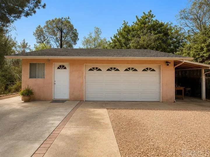 11556 Bridle Path Lane Lakeside, CA 92040