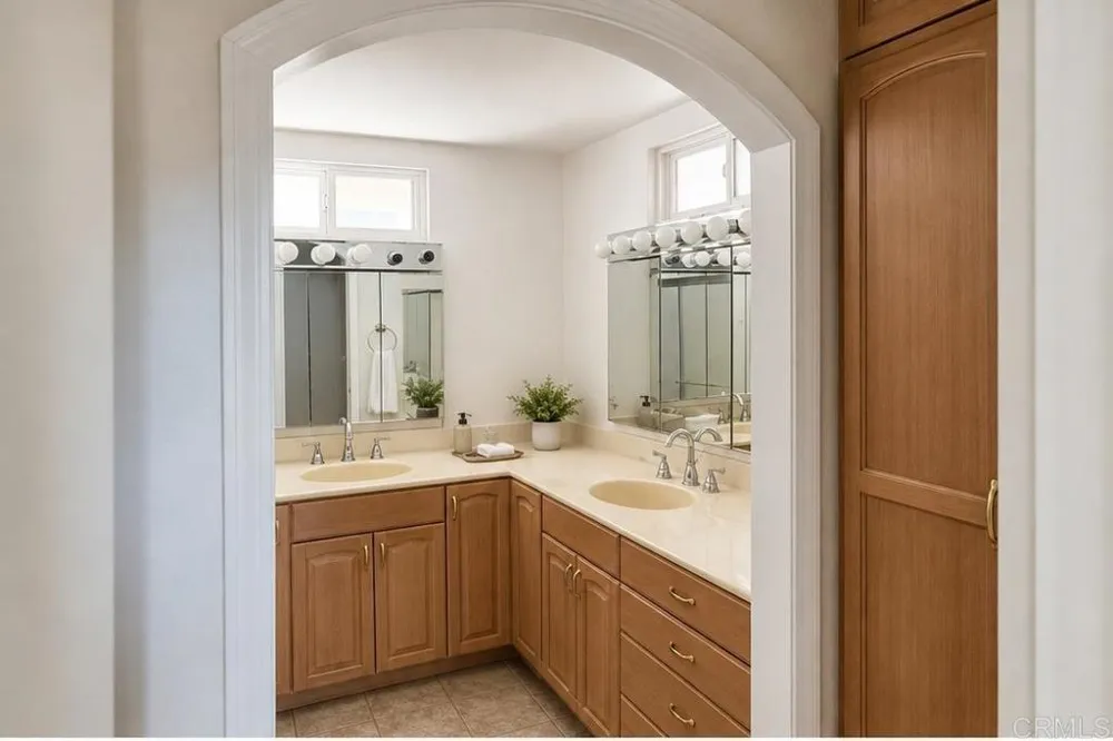 11556 Bridle Path Lane Lakeside, CA 92040