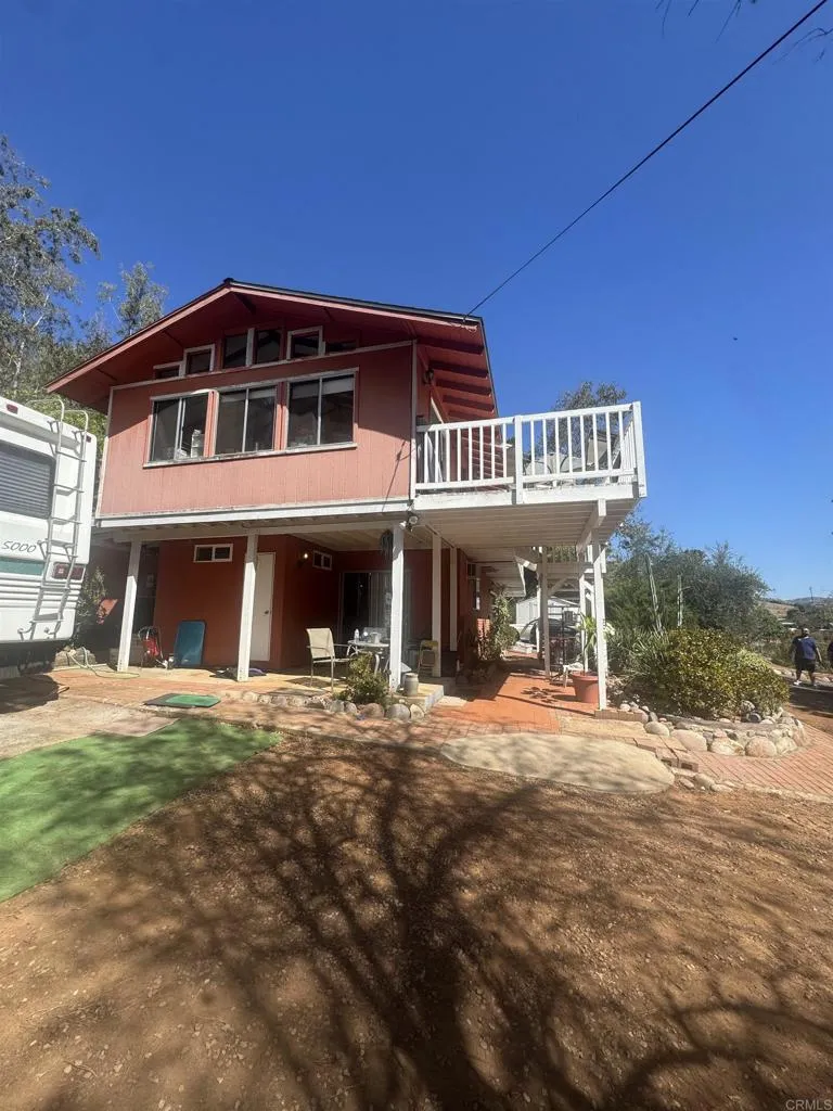 11556 Bridle Path Lane Lakeside, CA 92040