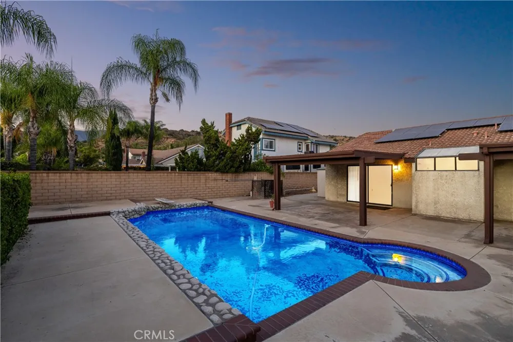 4695 Halaga La Verne, CA 91750