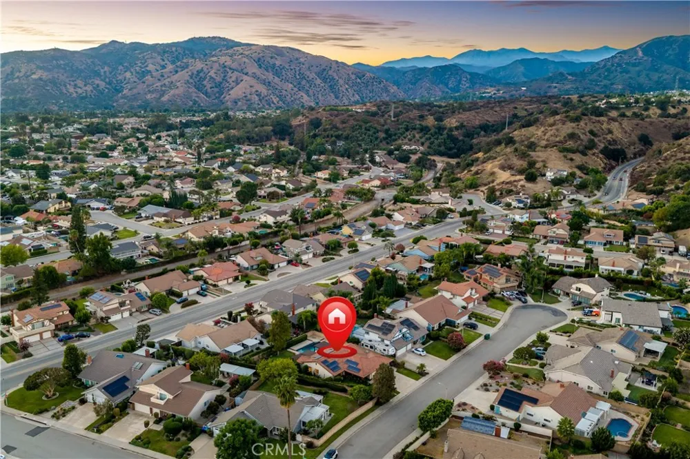 4695 Halaga La Verne, CA 91750