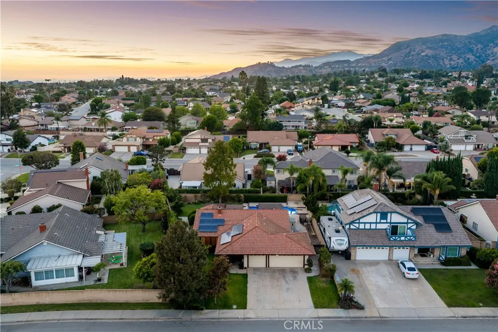 4695 Halaga La Verne, CA 91750