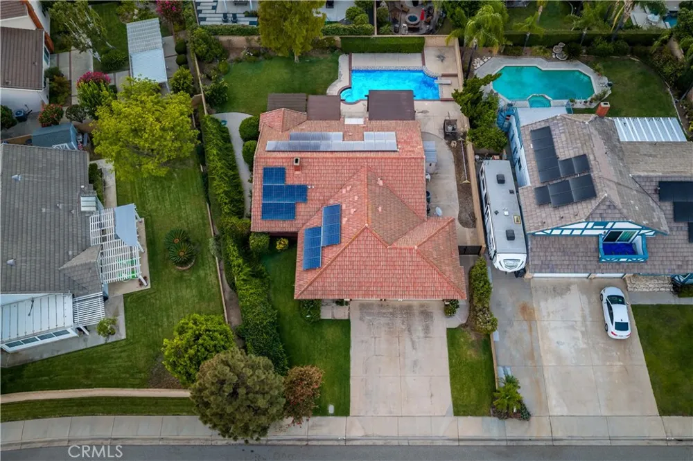 4695 Halaga La Verne, CA 91750