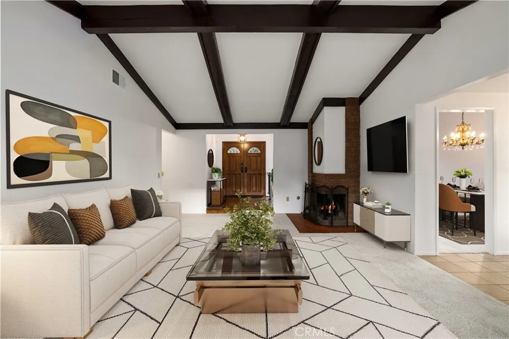4695 Halaga La Verne, CA 91750