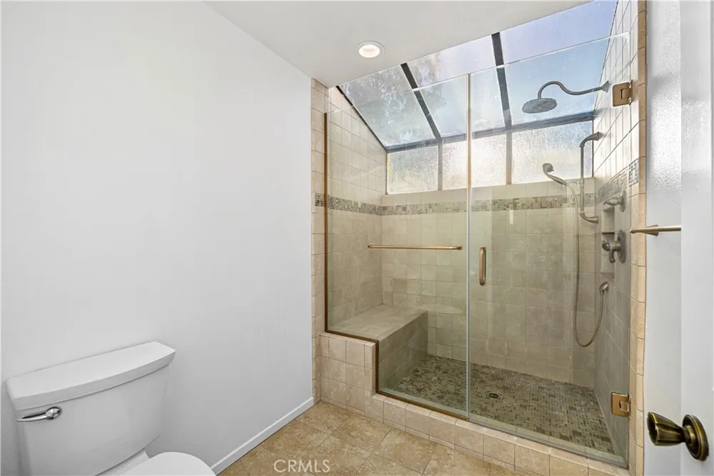 4695 Halaga La Verne, CA 91750