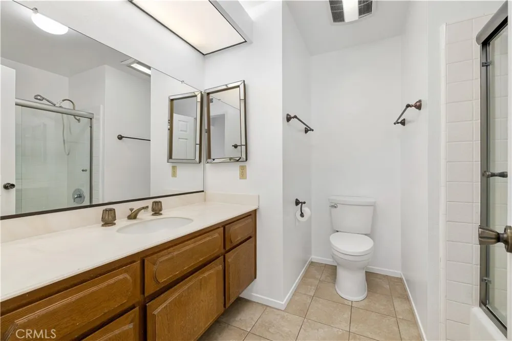 4695 Halaga La Verne, CA 91750