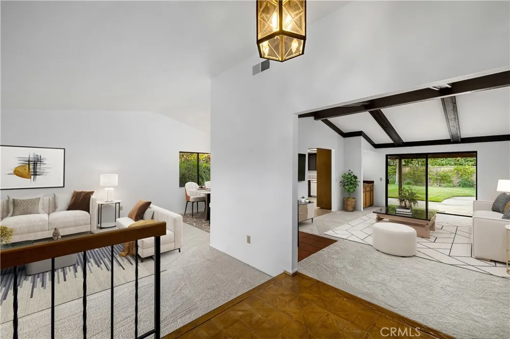 4695 Halaga La Verne, CA 91750