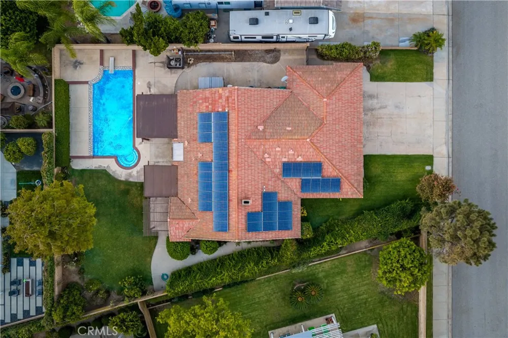 4695 Halaga La Verne, CA 91750