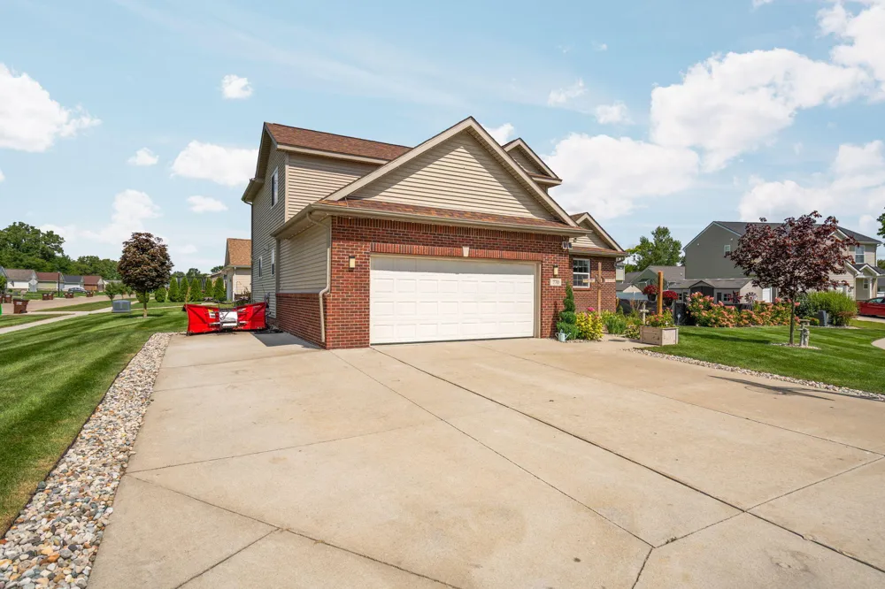 770 Eagles Nest Court Milan City, MI 48160