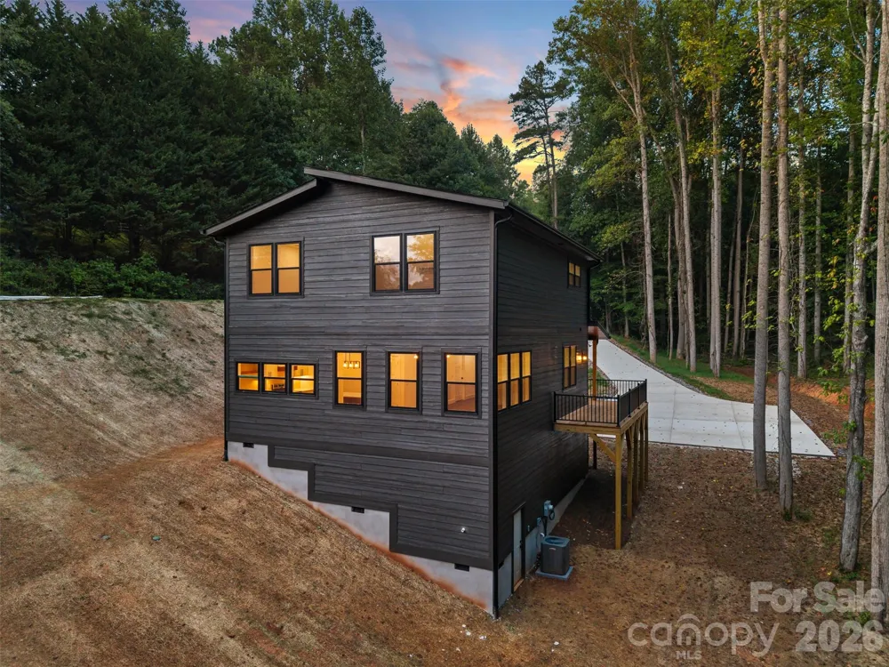129 Quiet Woods Drive Leicester, NC 28748
