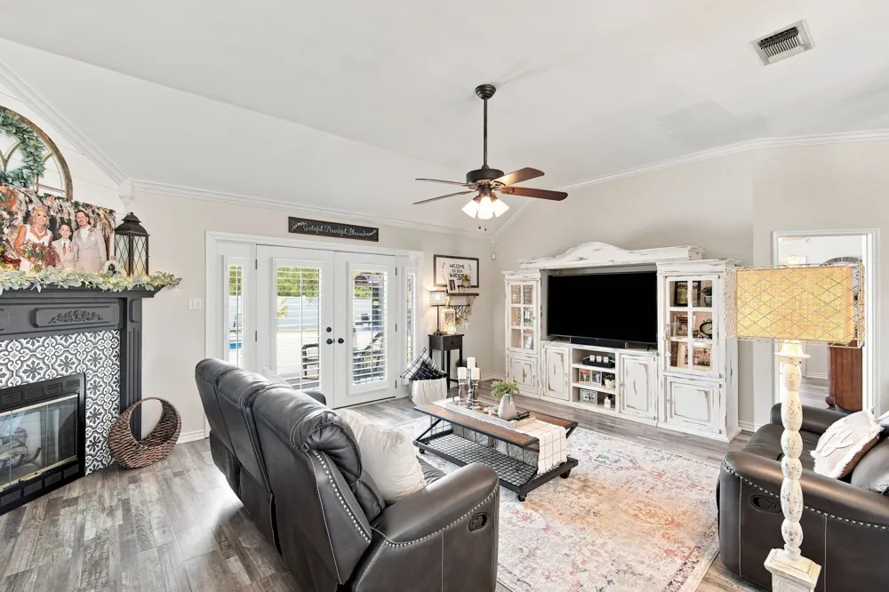 204 Cloverdale Street Hillsboro, TX 76645