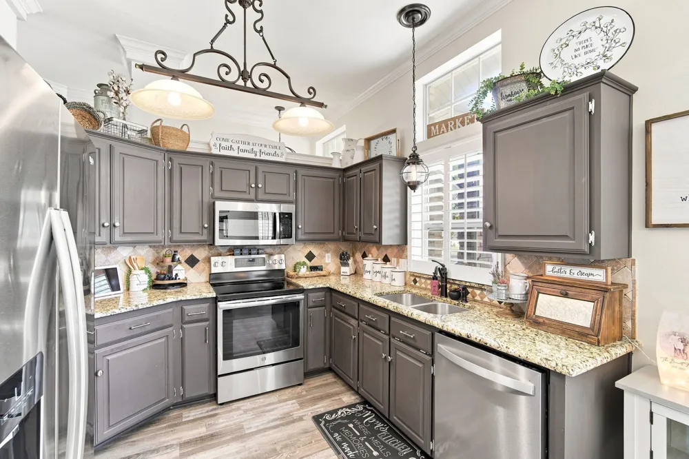 204 Cloverdale Street Hillsboro, TX 76645