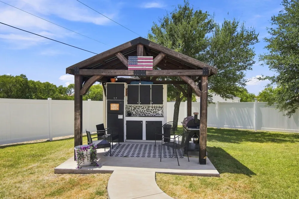 204 Cloverdale Street Hillsboro, TX 76645