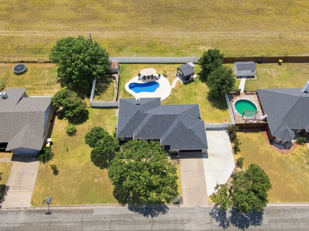 204 Cloverdale Street Hillsboro, TX 76645