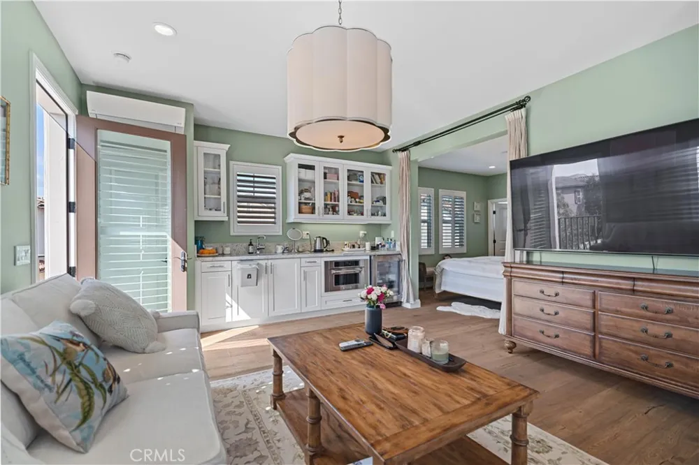 220 Barnes Tustin, CA 92782