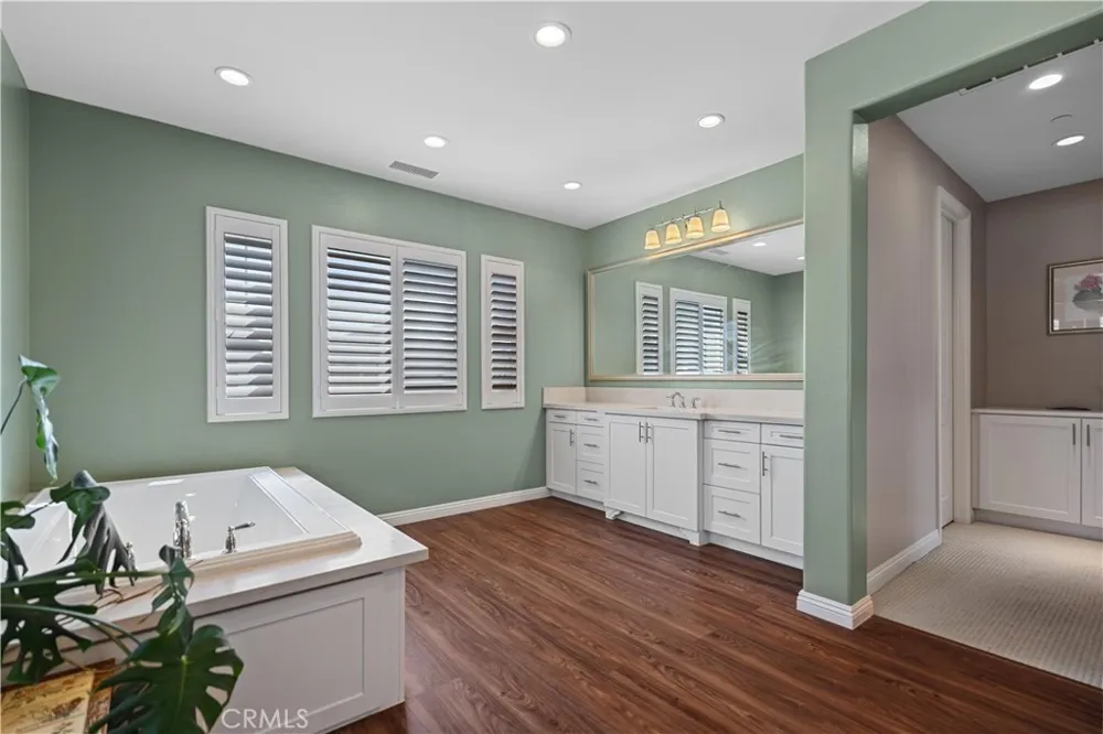 220 Barnes Tustin, CA 92782