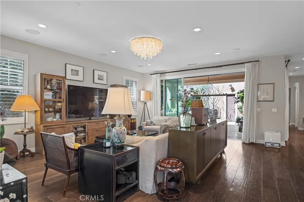 220 Barnes Tustin, CA 92782