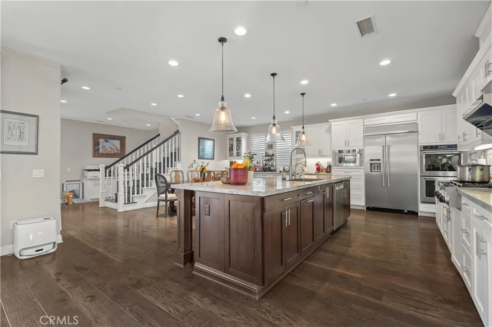 220 Barnes Tustin, CA 92782