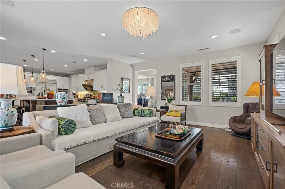 220 Barnes Tustin, CA 92782