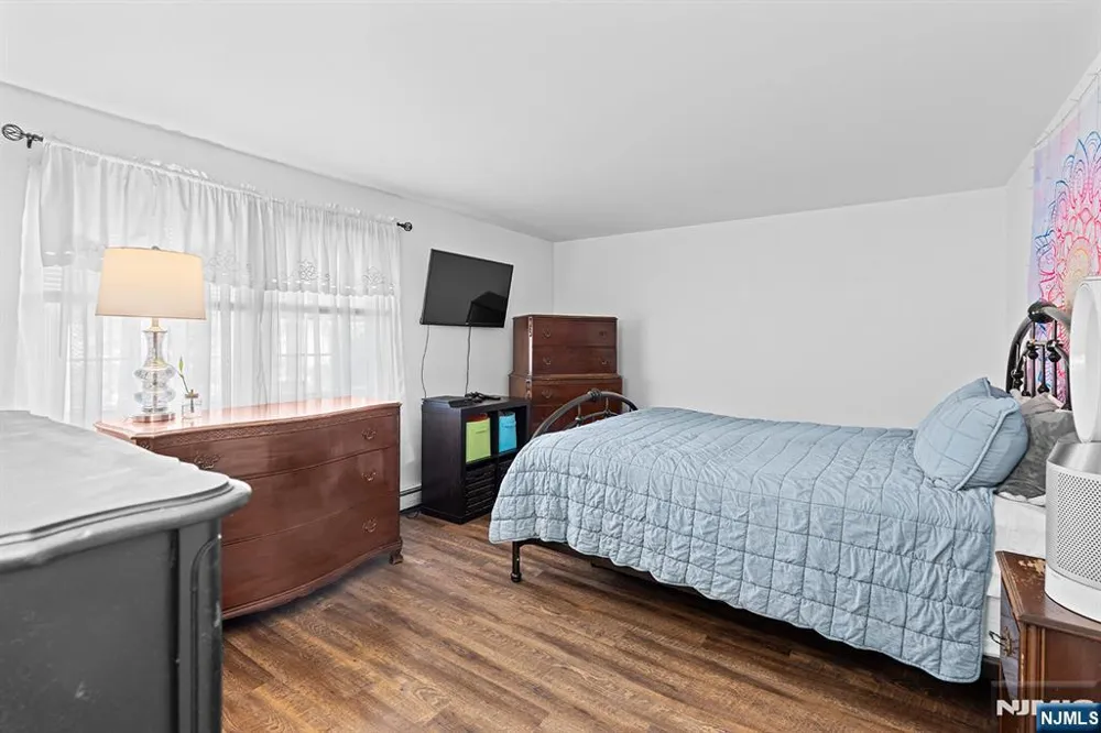 59 Outlook Street Butlerugh, NJ 07405