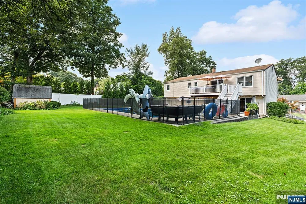 59 Outlook Street Butlerugh, NJ 07405