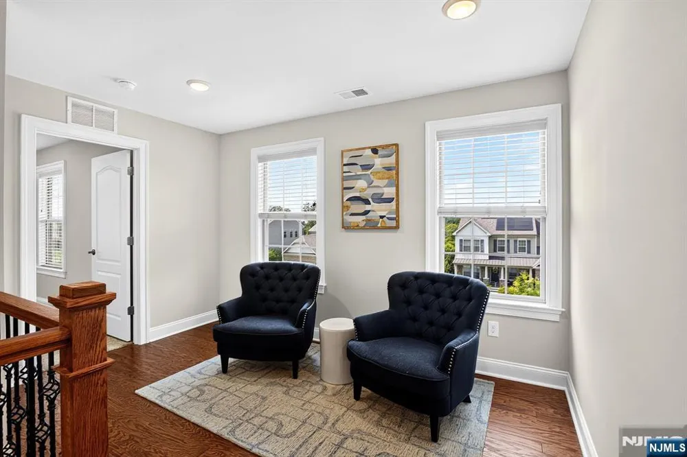 22 Hilltop Drive North Caldwell, NJ 07006