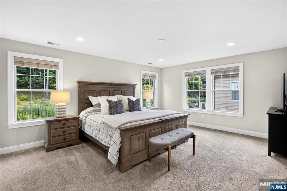 22 Hilltop Drive North Caldwell, NJ 07006