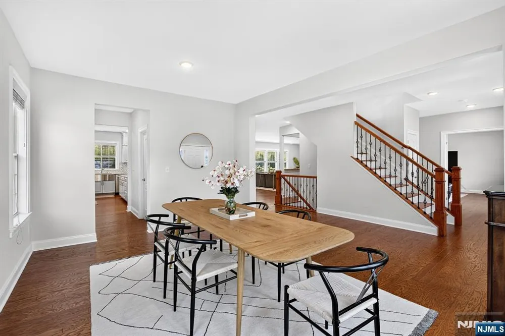 22 Hilltop Drive North Caldwell, NJ 07006