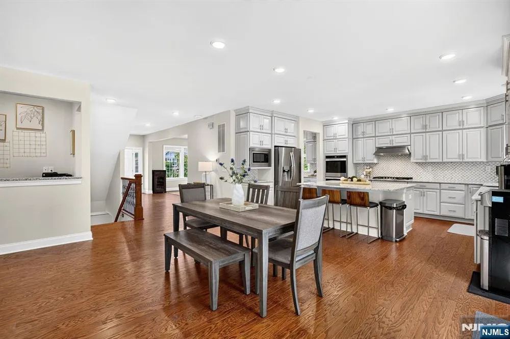22 Hilltop Drive North Caldwell, NJ 07006