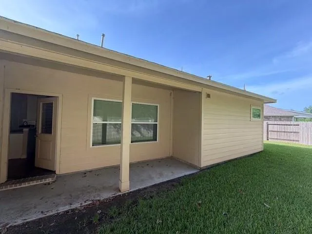 418 Pebble Drive Dayton, TX 77535