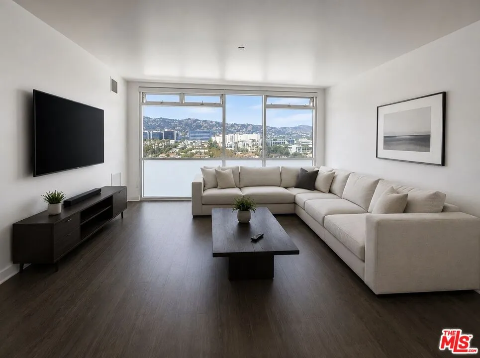 8601 Wilshire Blvd Beverly Hills, CA 90211