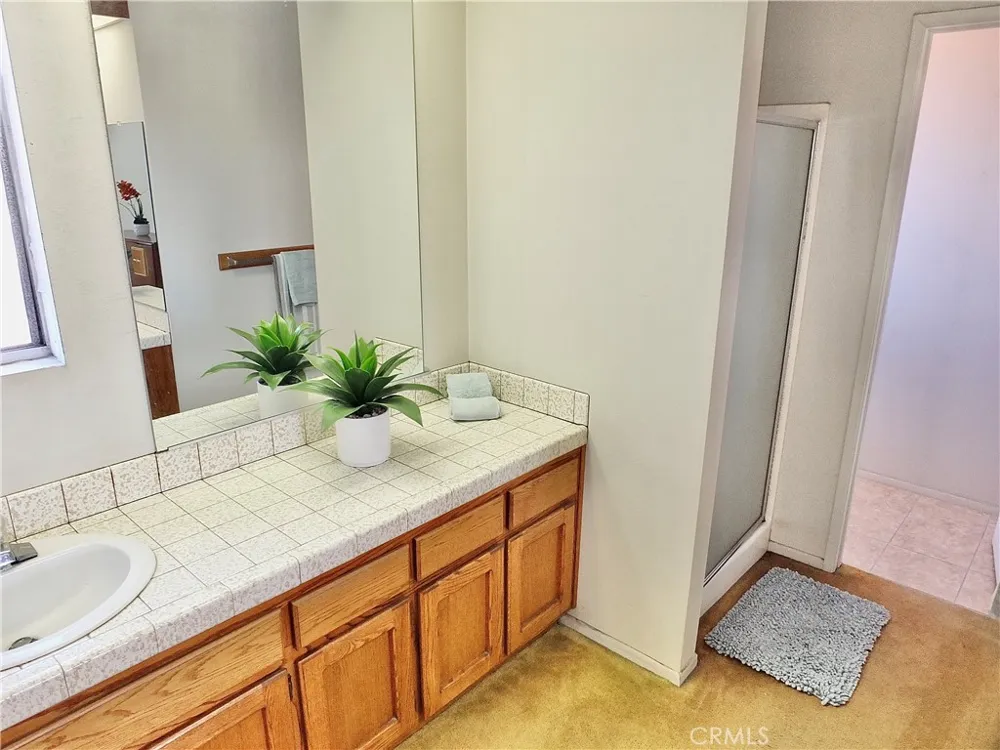 9213 Cedar Bellflower, CA 90706