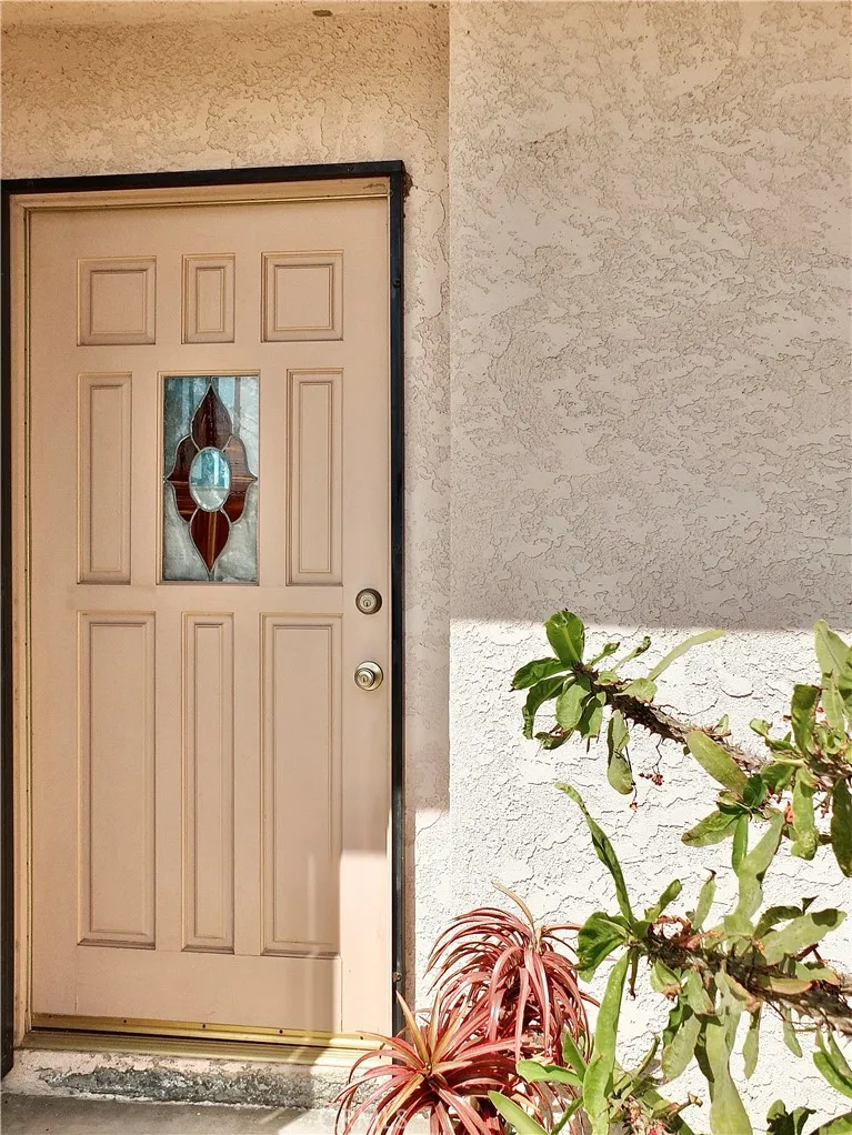 9213 Cedar Bellflower, CA 90706