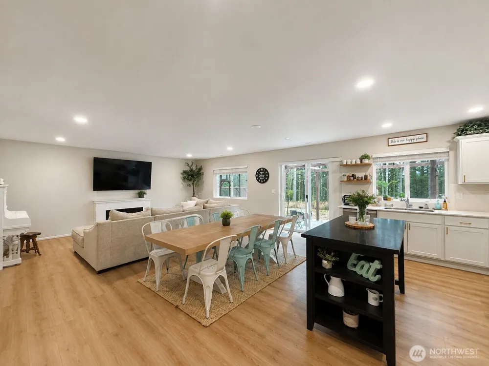 481 NE Ridge Point Boulevard Belfair, WA 98528